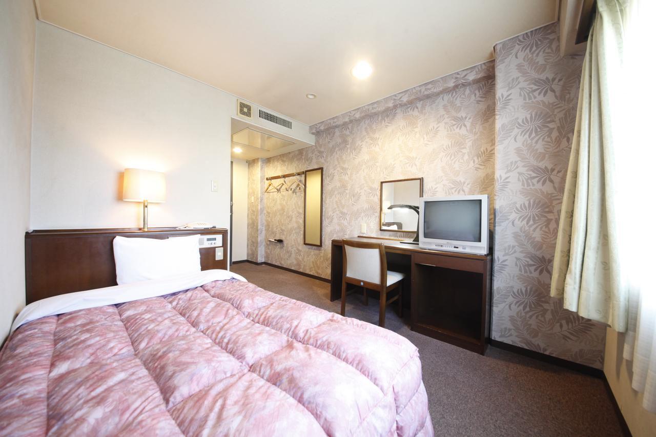 Business Hotel Taihei Annex มัตสึยามะ ภายนอก รูปภาพ